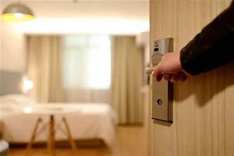 女人梦见门坏了是吉兆