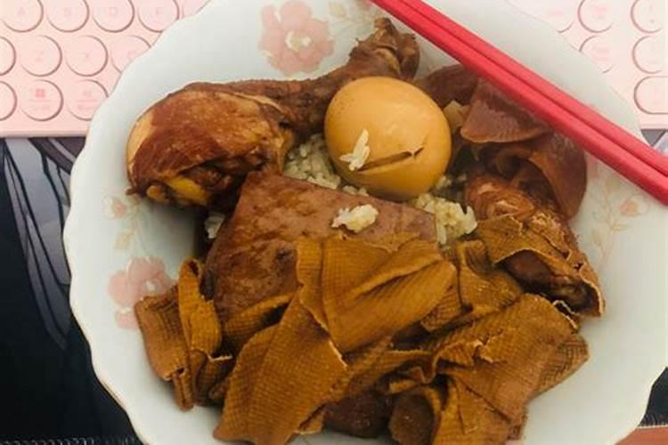 我以前做了一个梦,梦见了一个异性陌生人,后来在现实之中相遇了,究竟是...