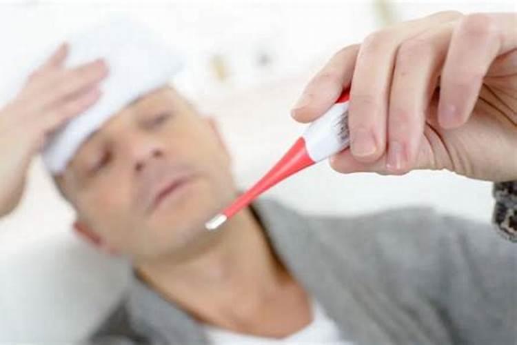 来月经要怎么发烧,月经期发烧了怎么办