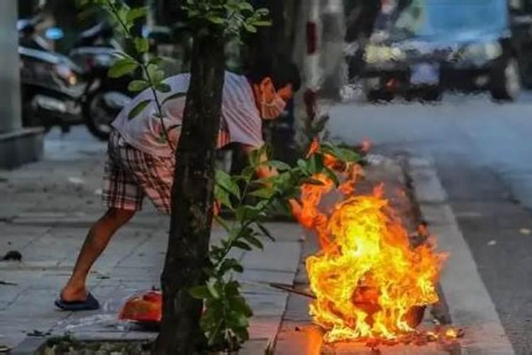 清明烧纸时间上有什么讲究