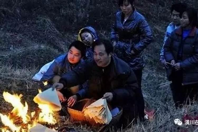 为什么女孩不能上坟？