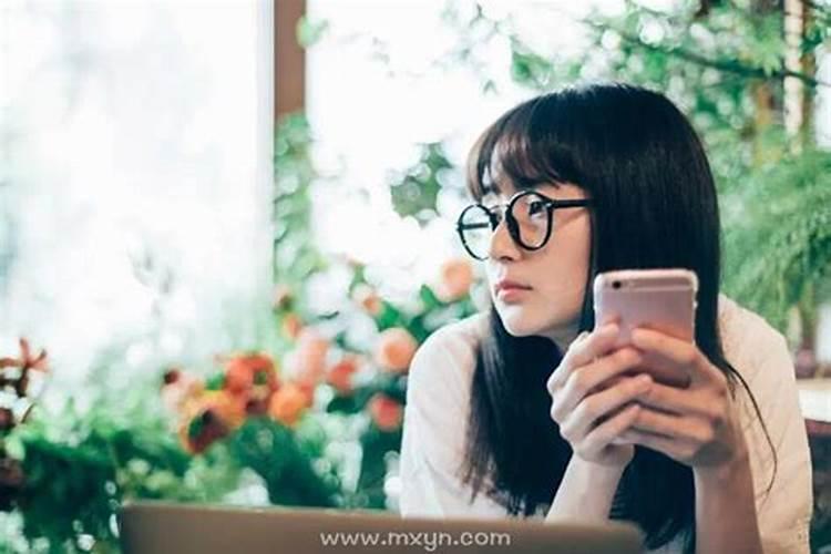 梦见和前女友她现任男友吵架