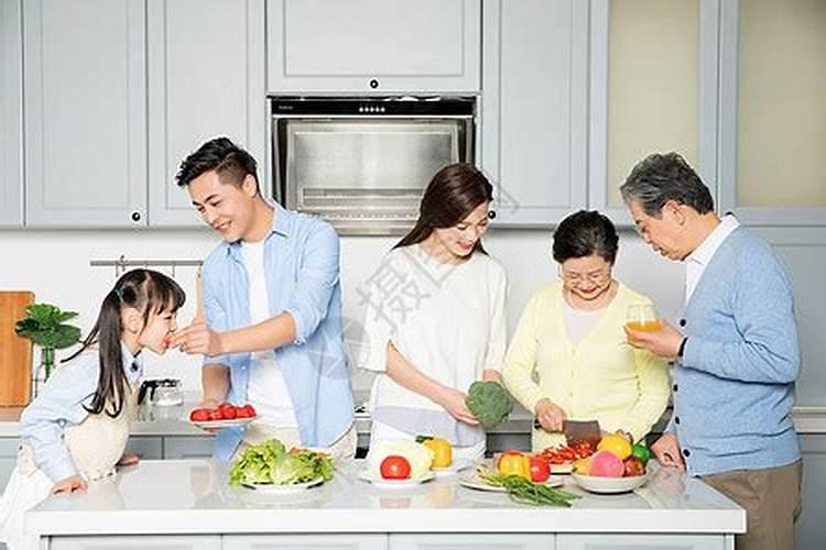 梦见去世的奶奶活了在做饭