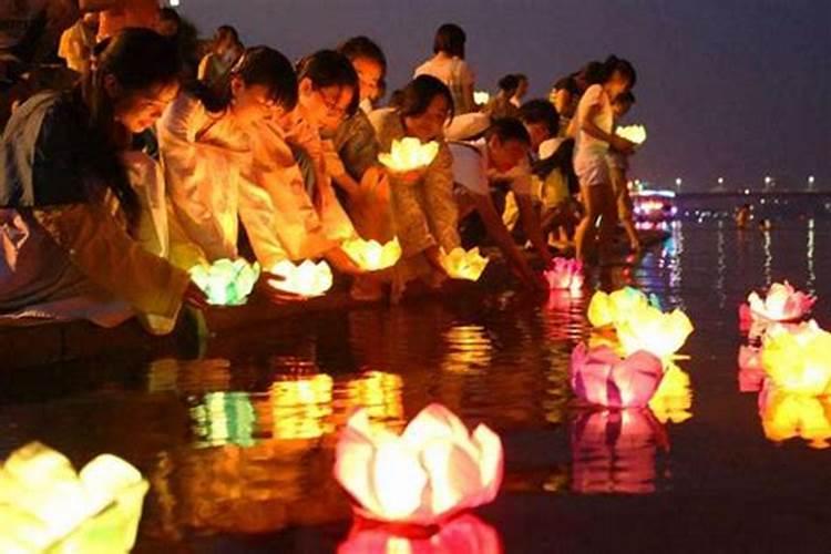 中元节的来历和风俗