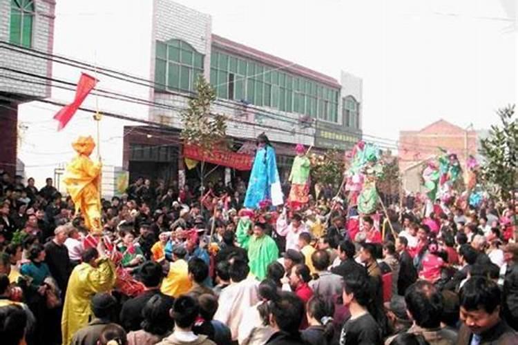 本地的民俗
