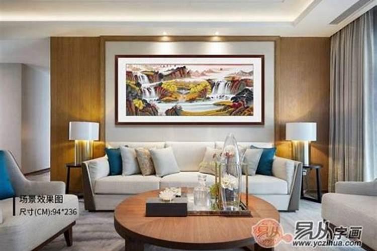 客厅东边适合摆放什么