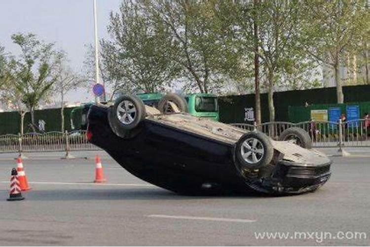 八字怎么看配偶方向,免费生辰八字看婚姻超准