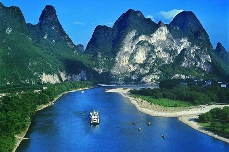 梦见旅游景点风景很美是什么意思？
