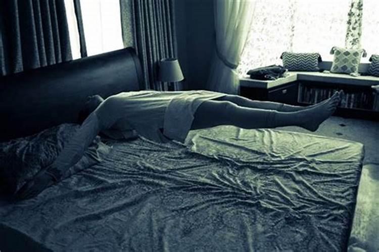梦见人死后变成鬼的预兆