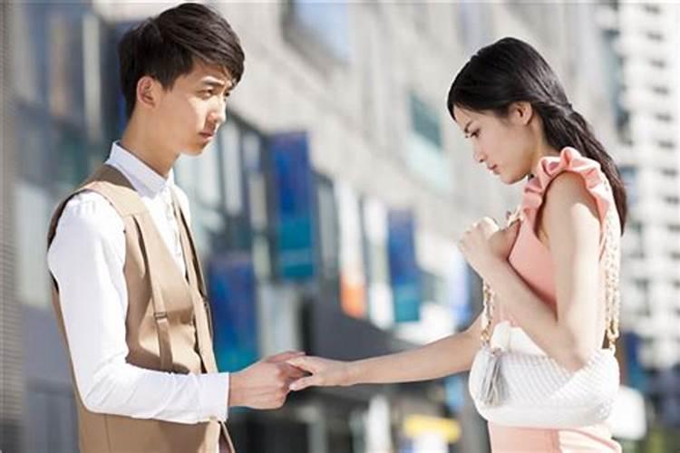 离婚好多年了而且都重新成家了为什么晚上睡觉还会梦到前夫啊？