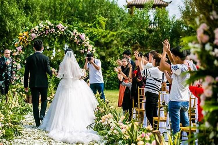 梦见已结婚的哥嫂再次结婚的预兆