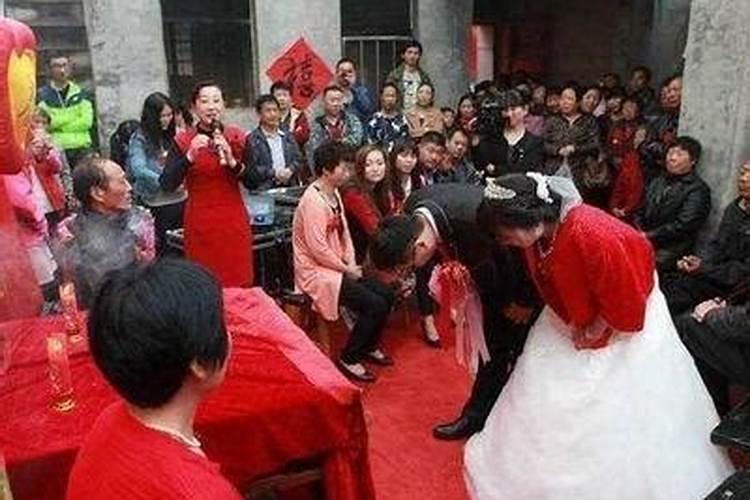 老公清明祭奠亡妻,会不会有些过分？
