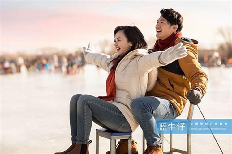 梦见很多人在不干净冰上玩