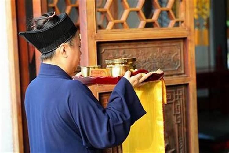 道士做法为什么要收费？