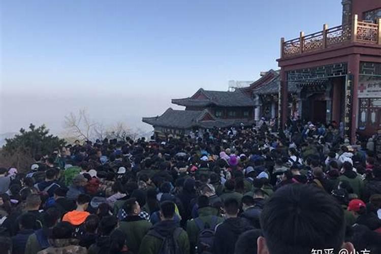 九月初九去泰山需要备什么东西？
