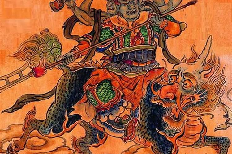 家里有个关公,我也不是太懂,每天都要上香还是到初一十五？