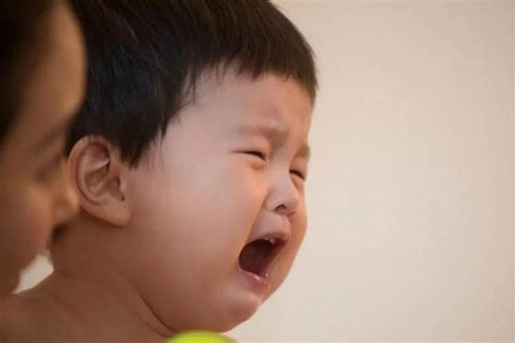 为什么我老是梦到一个不认识的女人是我女朋友啊!在梦里也看不清楚她的...
