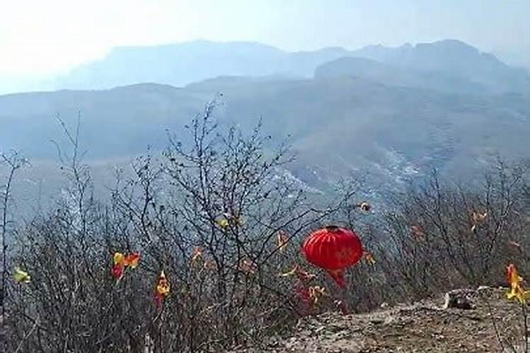 正月初一的时候,我们一般都会去捡柴,为什么呢