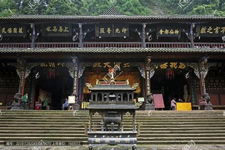都江堰与青城山被联合国科教文组织列入“世界文化遗产”的主要理由是...