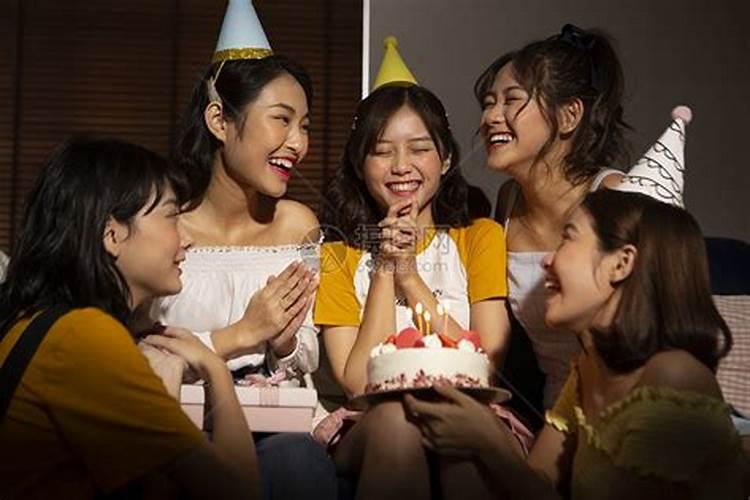 女人过36岁本命年过生日吗