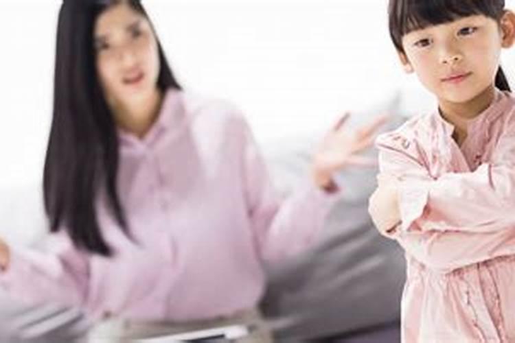 梦见妈妈和奶奶吵架是什么意思？