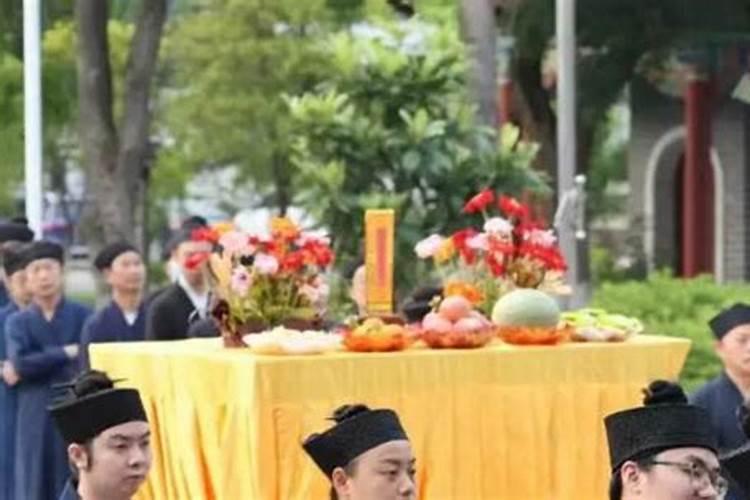 为什么泰山童子不能爬泰山？