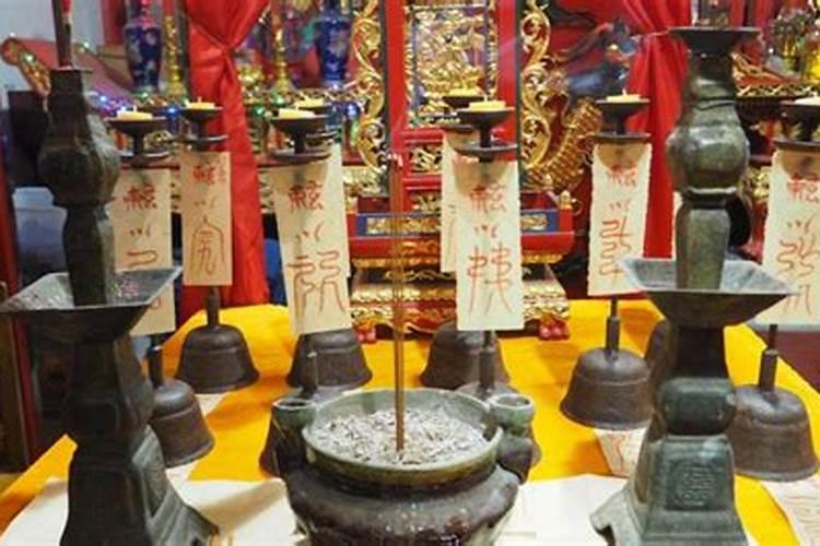求纪录片《横滨玛丽》,《算命》的下载地址!!!