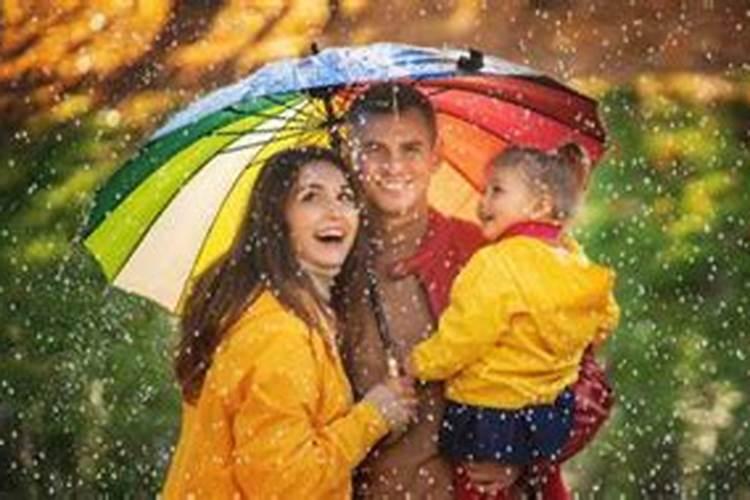 梦到下雨是什么征兆周公解梦