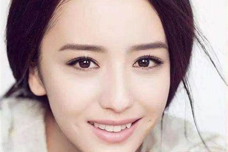 女生有虎牙代表什么 女生女人有虎牙好不好