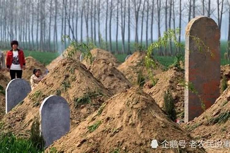 迁坟自己家人动手可以吗？