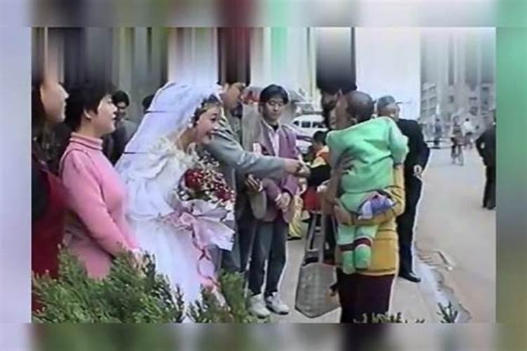 梦见爸爸妈妈再次结婚的预兆