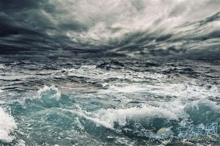 梦见大海波涛汹涌是什么意思？