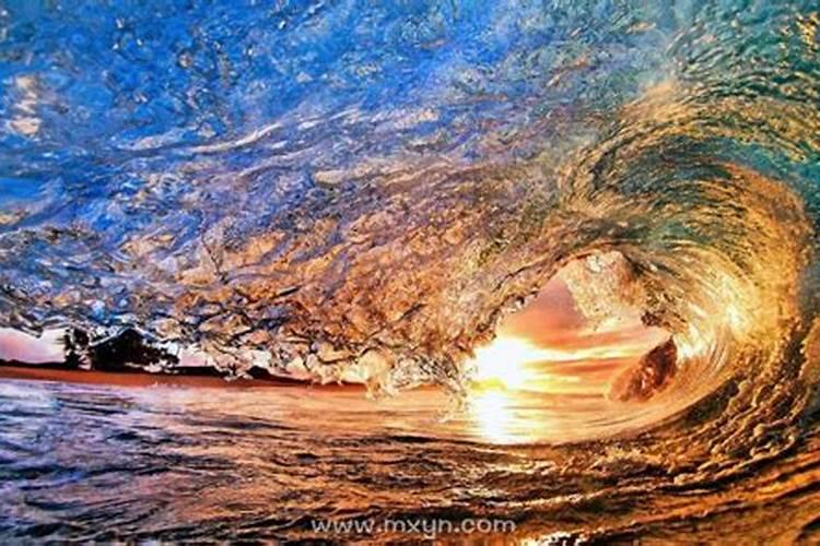 梦见波涛汹涌的海水的预兆