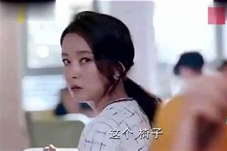迎拜财神是初四还是初五？