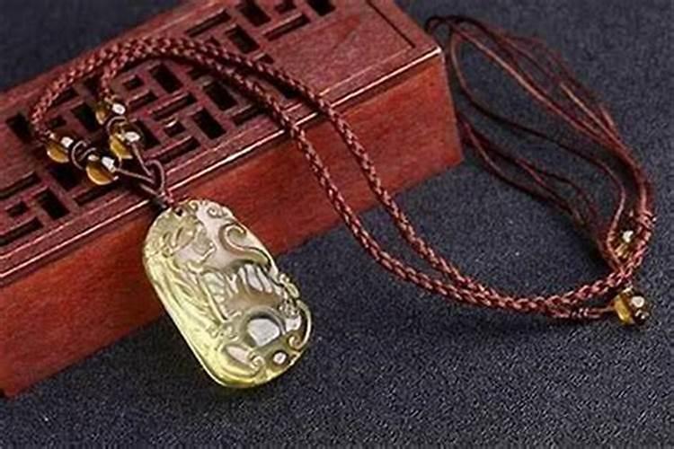 梦见女人骗我是什么意思？