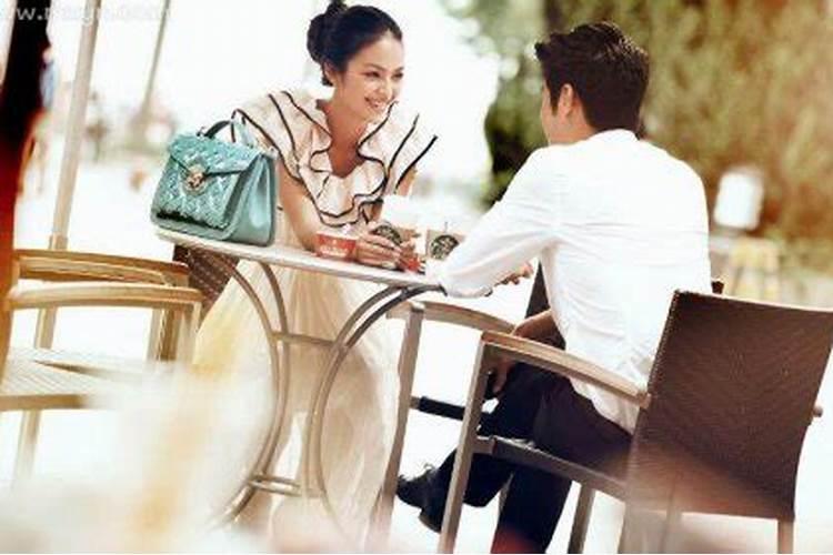 梦见老婆与别人约会的预兆