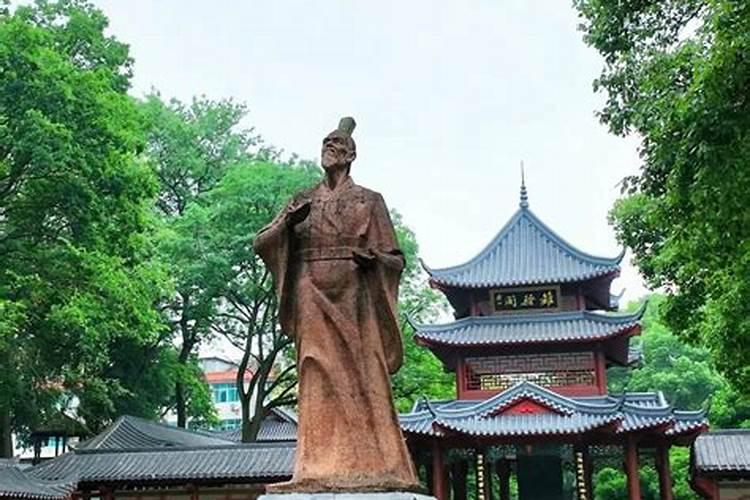名人故事:屈原为何投江