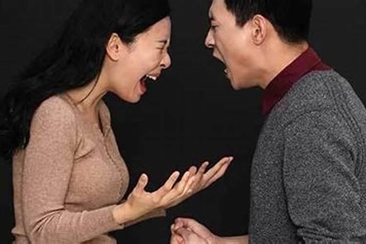 女人梦见认识的人吵架预兆