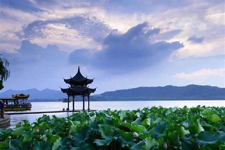 农历七月十五是什么节？有什么讲究？