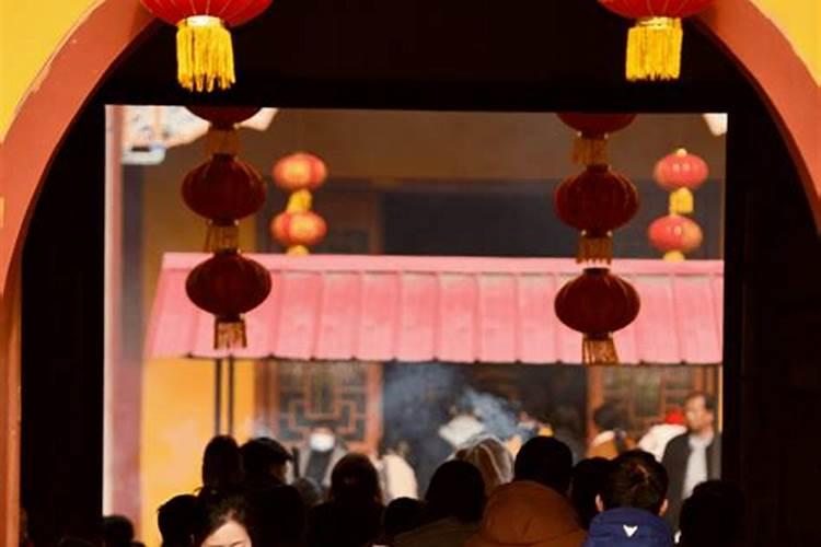 什么地方人少景美还安全,适合春节旅行？