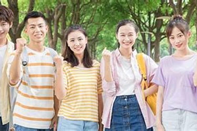 梦到同学聚会是什么意思？