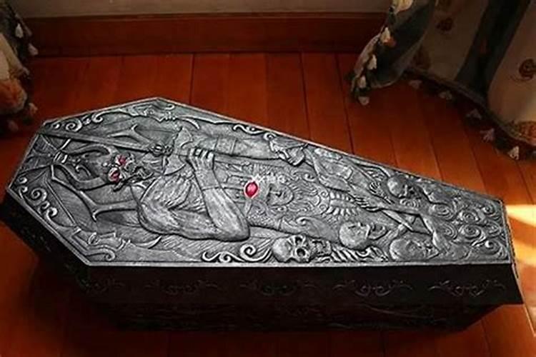 白天梦见棺材是什么意思？