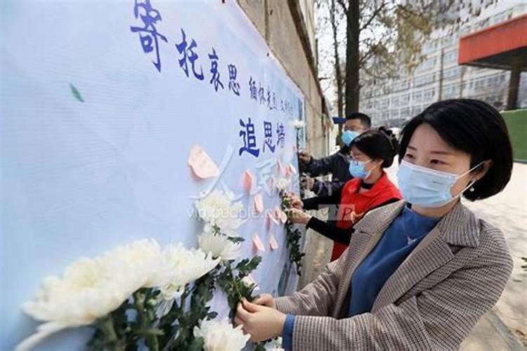 总打胎算命的说对我和我老公不好