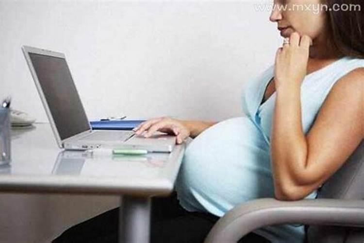孕妇梦到自己考试