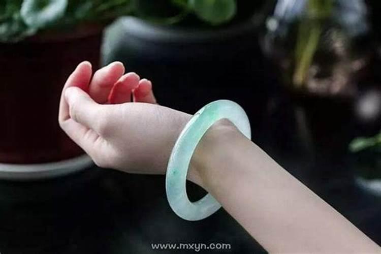 梦到玉镯子碎了意味着什么？