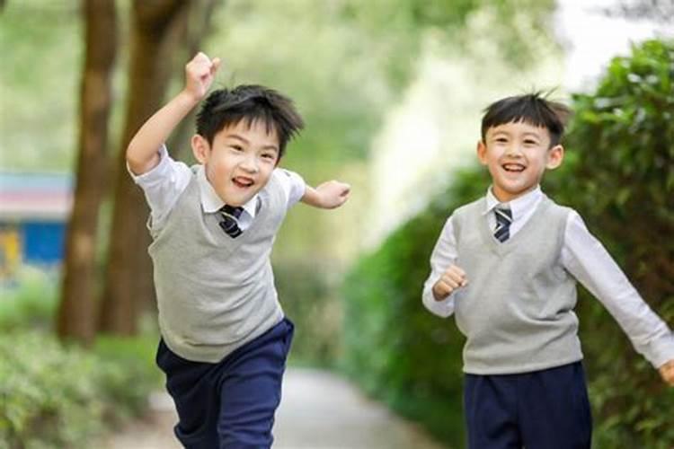 农历三月十五出生的男孩