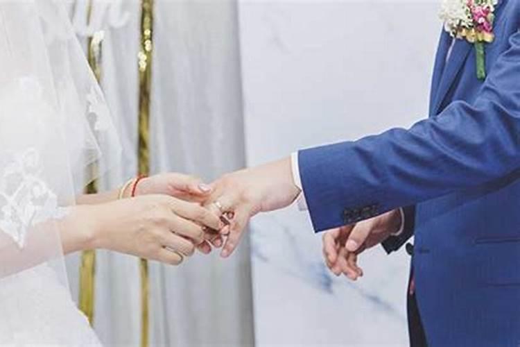 梦见朋友结婚是什么征兆