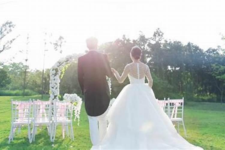 梦见朋友结婚是什么征兆