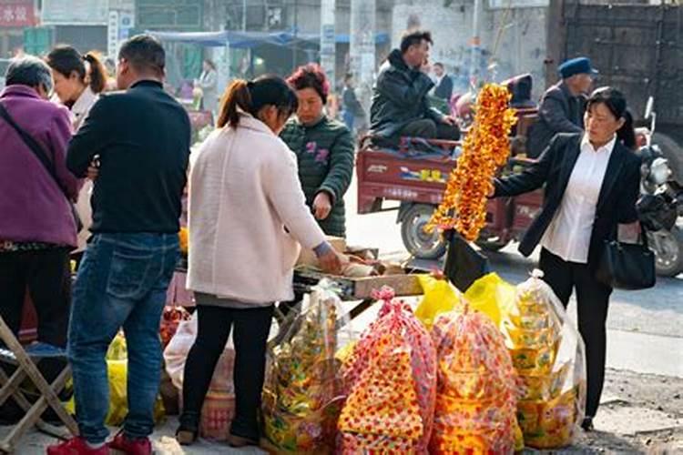 梦到自己谈恋爱了很甜蜜是什么意思