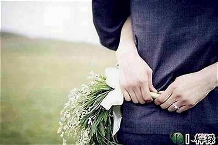 姐姐给我老公发短信诉说工作不顺婚姻不幸福啥心理